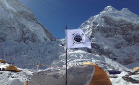 ISC West’s Mt. Everest Climber Witnesses Deadly Earthquake And Avalanche