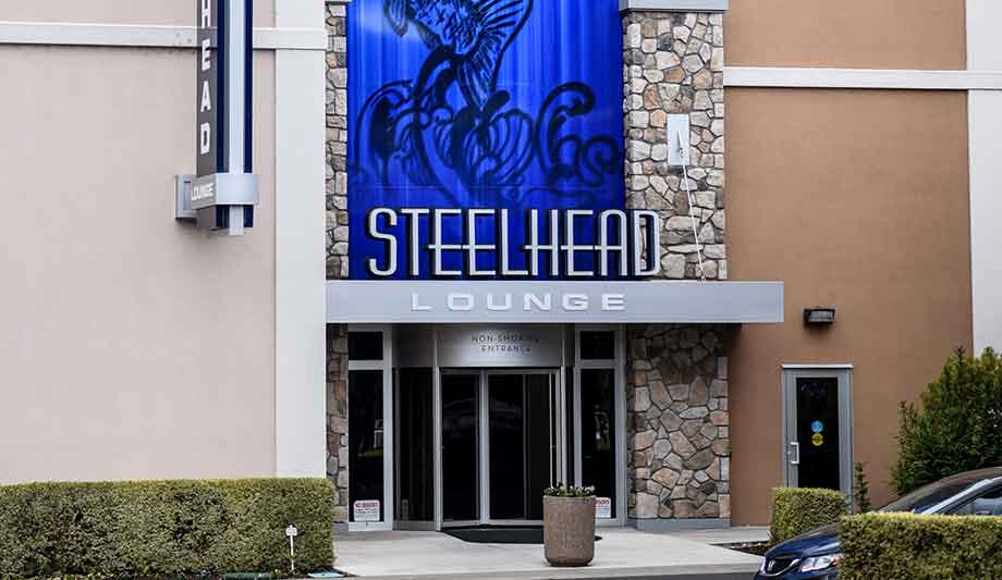 Boon Edam BoonAssist TQ Revolving Door Maximizes Comfort And Usable Space At Seven Feathers Casino Resort, Oregon