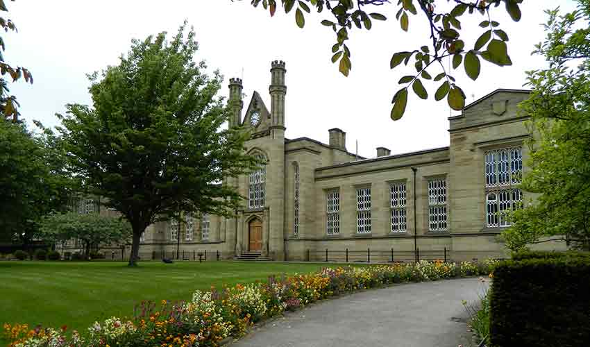 Tyco Access Control And Video Surveillance Increases Perimeter Security Across Wakefield Grammar School, UK