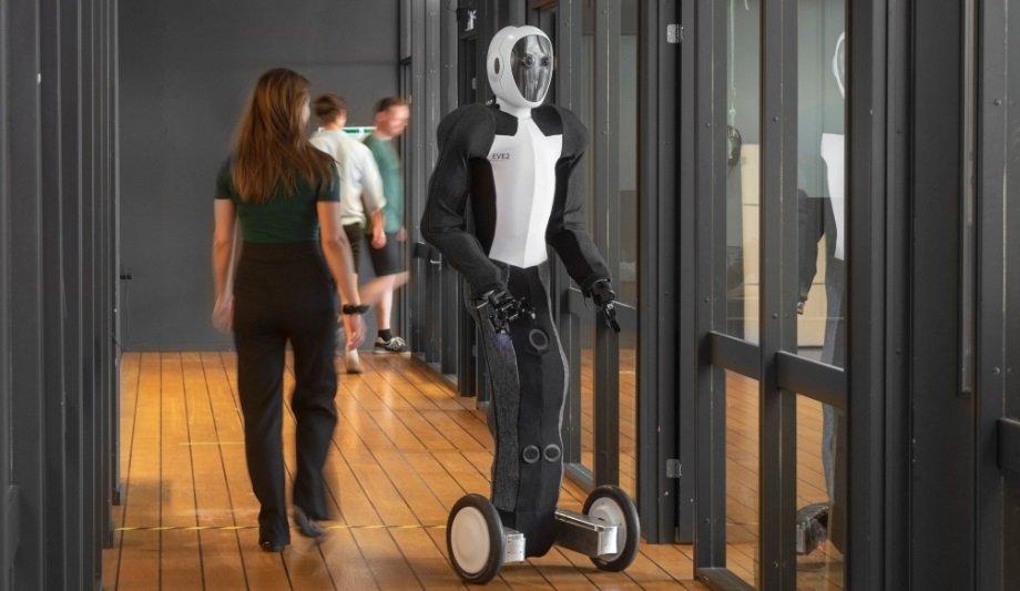 ADT Commercial Unveils EvoGuard Intelligent Autonomous Security Solutions Brand At CES 2023