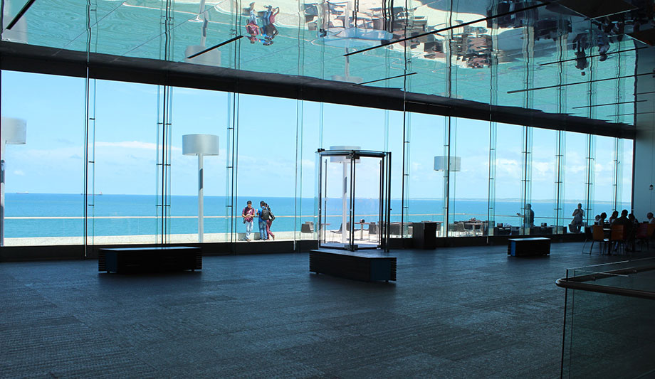 Boon Edam Revolving Doors Fight Problem Weather At Andamar Shopping Mall In Veracruz, Mexico