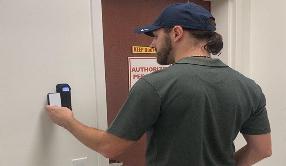 Palm-Vein Scanner + RFID Provides Two-Factor Authentication To Enhance The Security Of Access Control Systems