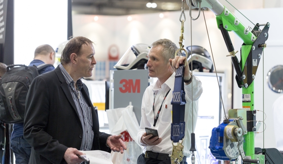 Exhibitors, Managers, Engineers And Industry Professionals Line Up For Infrarail 2018