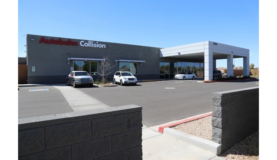 IDIS DirectIP NVR-Anchored Video Surveillance Solution And SARC Secure Luxury Cars At Autobahn Collision