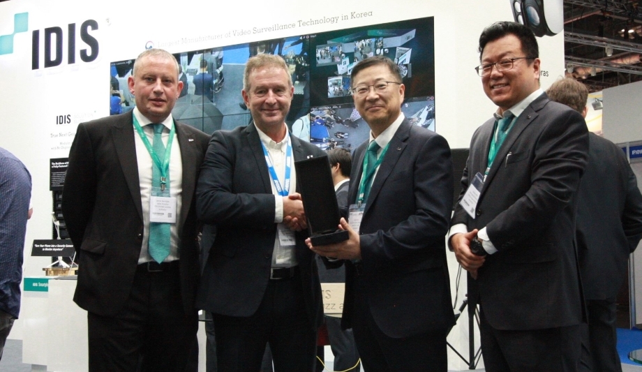 IDIS Presents Awards To Partners SECOM, Johnson Controls And ISD Tech At IFSEC 2019