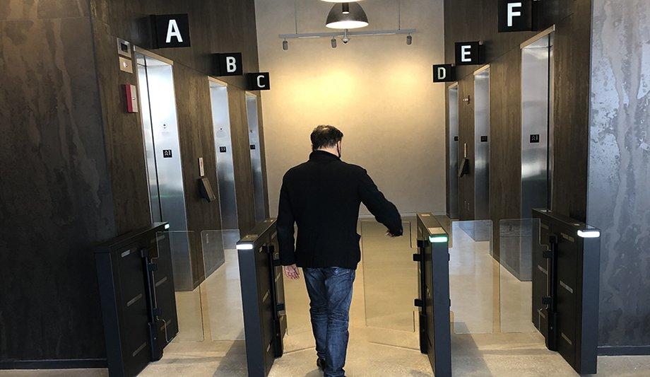 Universal Readers Create A Frictionless Access Experience For Orion Entrance Control