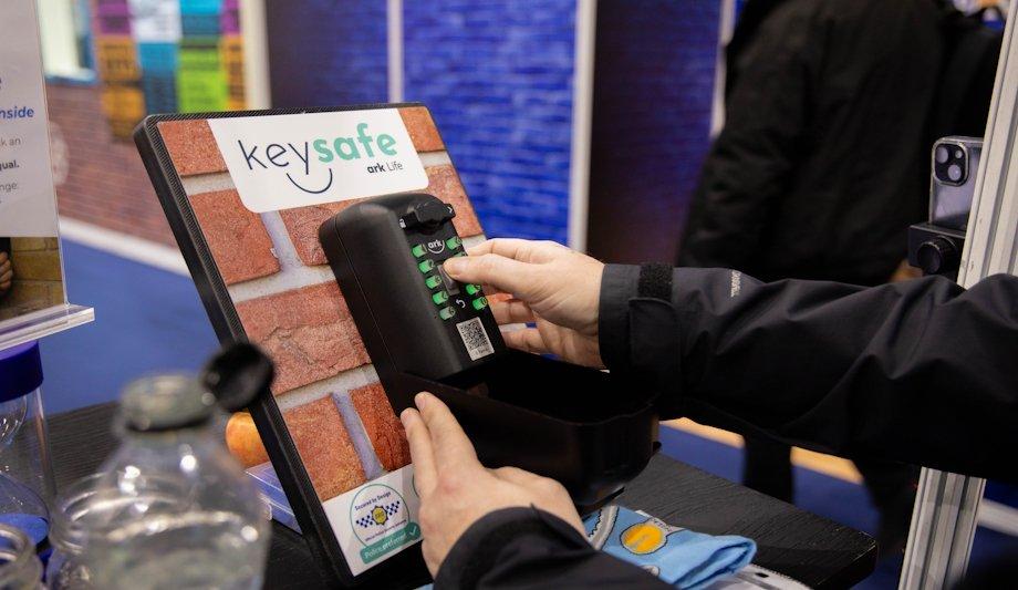 Ark Tamo: Maximum Security Key Safe By The Key Safe Company