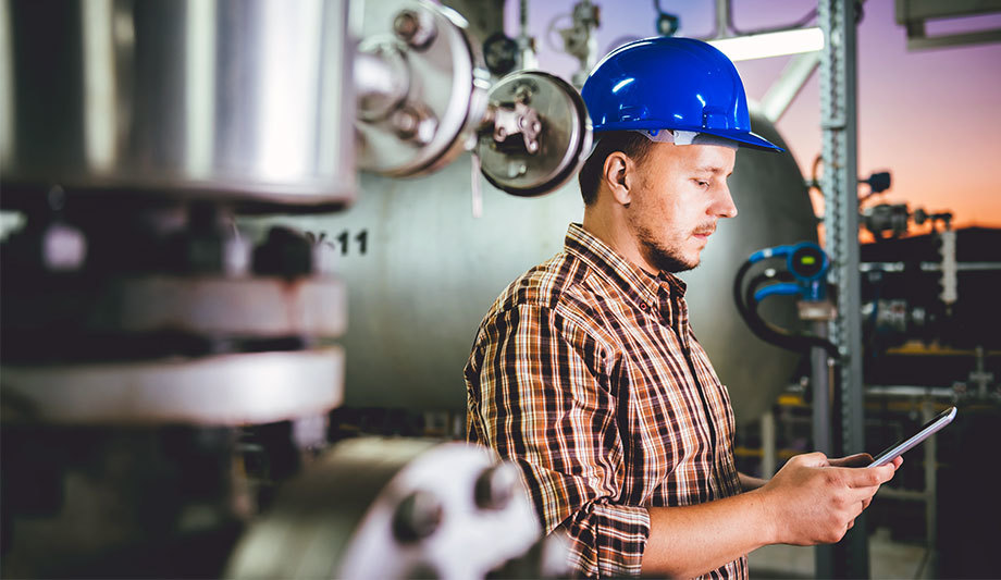 How Internet Of Things (IoT) Aids Facility Management And Physical Security