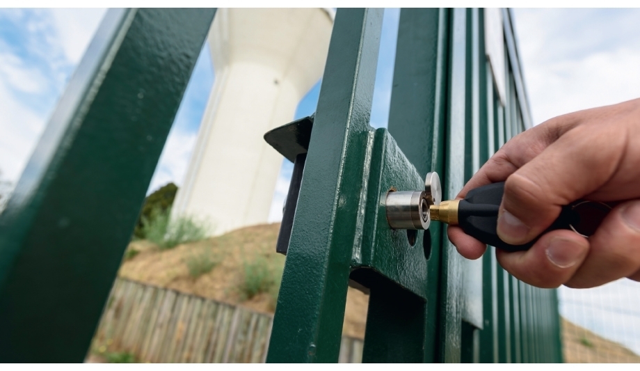LOCKEN Electronic Keys Secure Important Veolia Water Installations