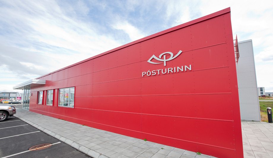 MOBOTIX Hemispheric Cameras Keep Track Of Iceland Post