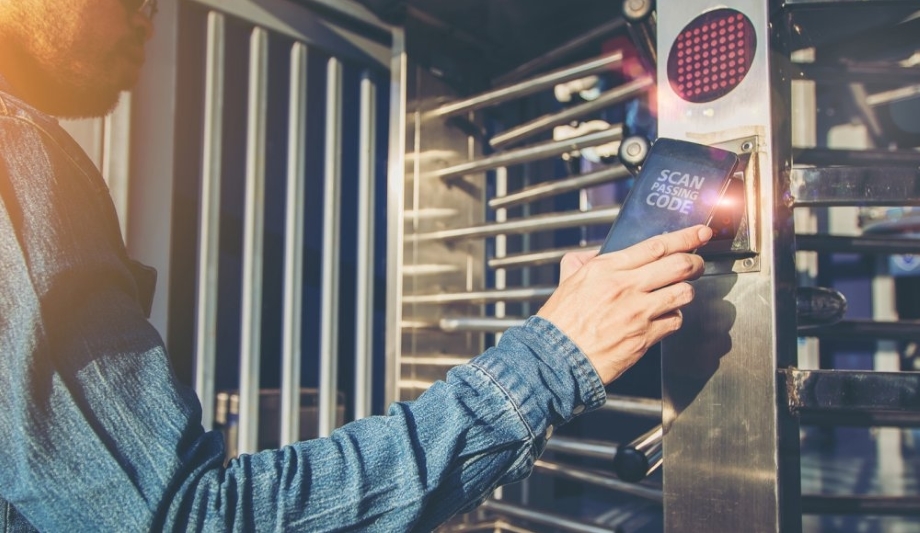 Assessing The Benefits And Challenges Of Using Mobile Credentials For Access Control In Organizations