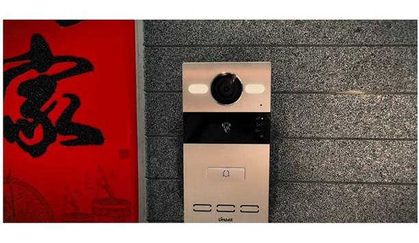 DNAKE Intercom Photobombs Mitch's Video