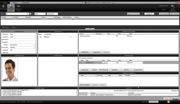 Minimizing And Maximizing Tiles In Command Centre - Training's Top Tips - Episode 4